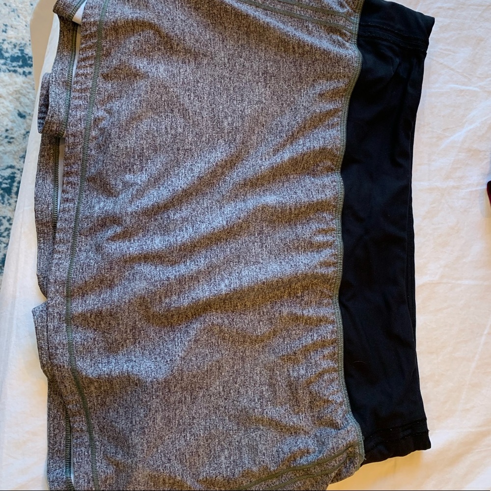 Grey lululemon skirt in size 8!